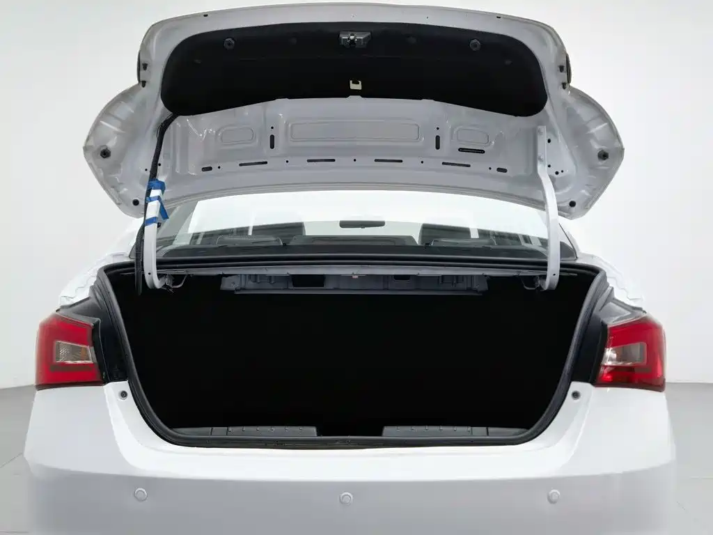 Chery Arrizo 5 — миниатюра 16
