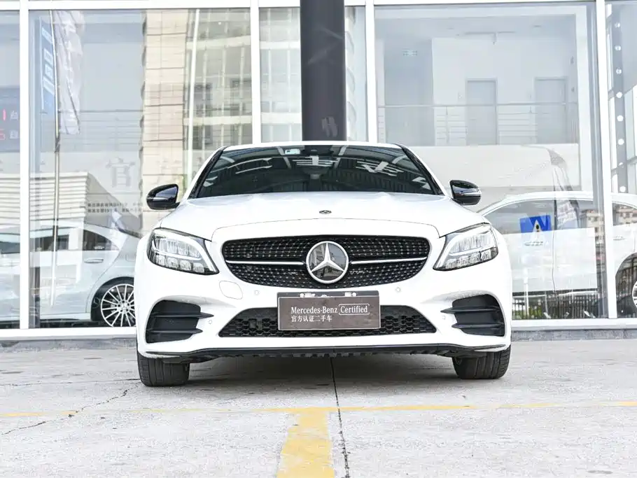 Mercedes-Benz C-Class — миниатюра 2