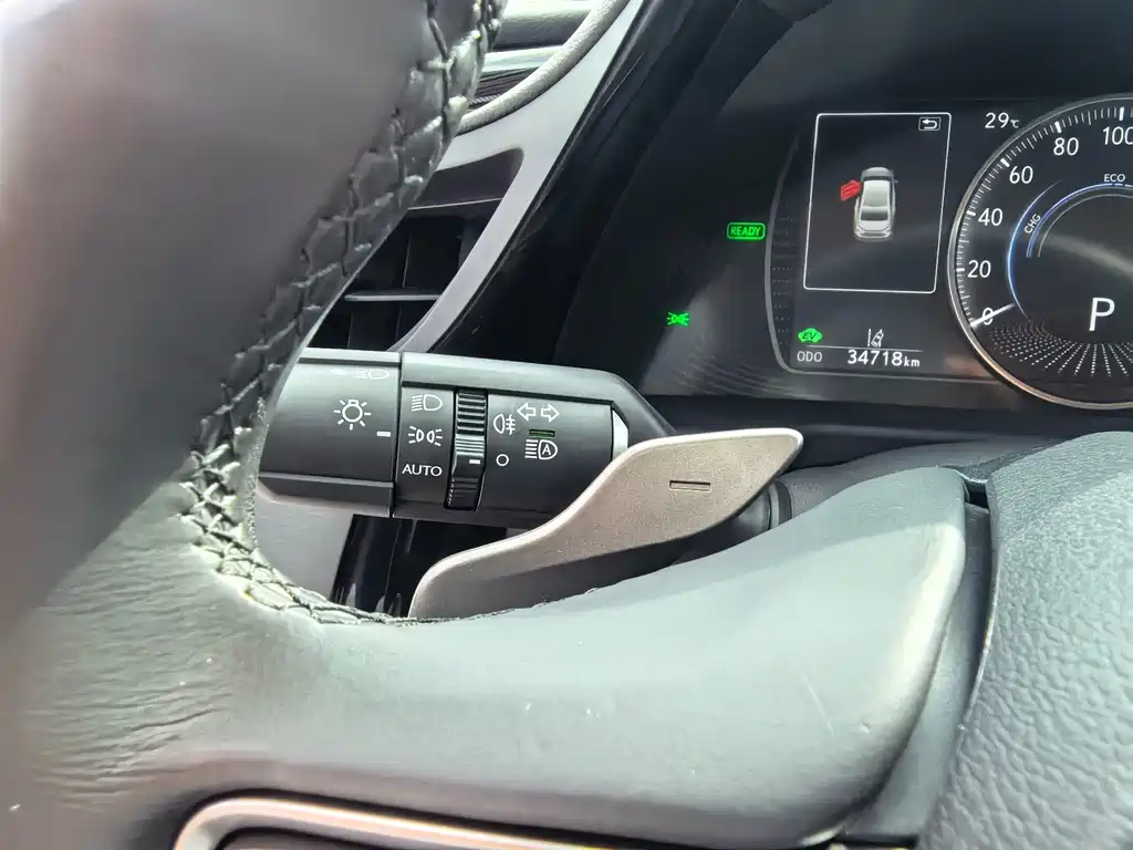 Lexus ES — миниатюра 23