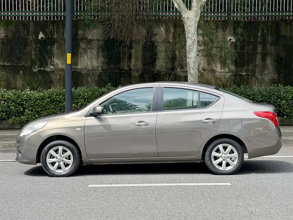 Nissan Sunny 1.5XL CVT Luxury Edition, фото 4