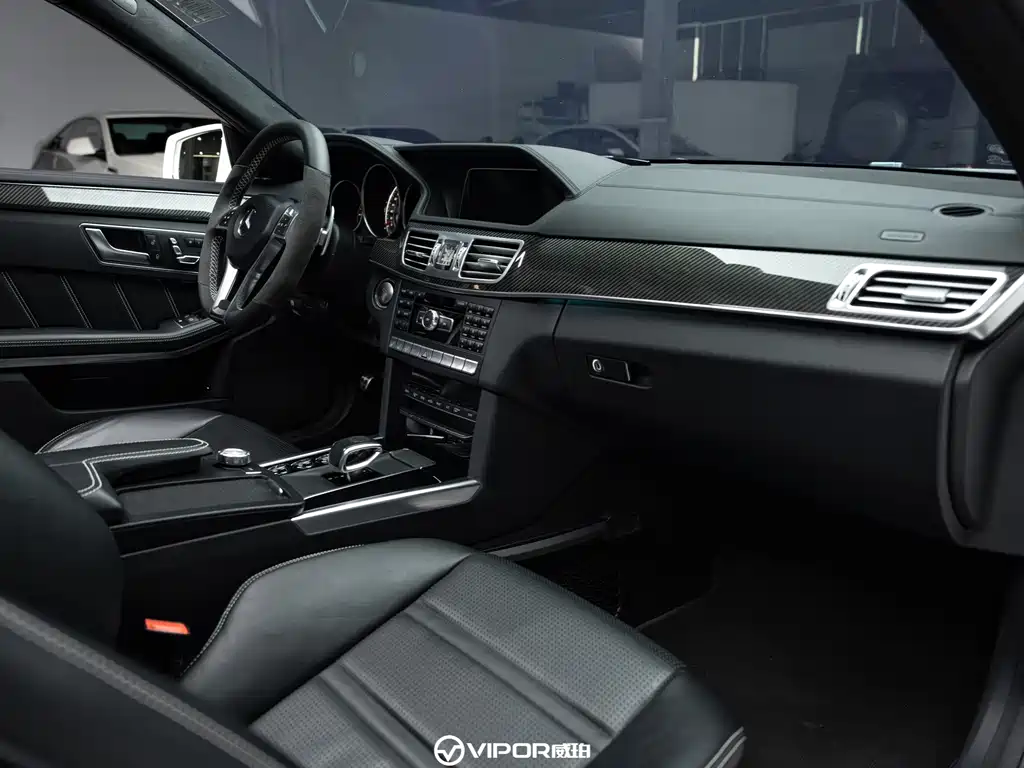 Mercedes-Benz E-Class AMG — миниатюра 12