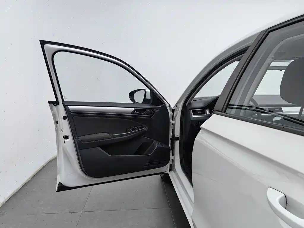 Volkswagen Bora — миниатюра 8