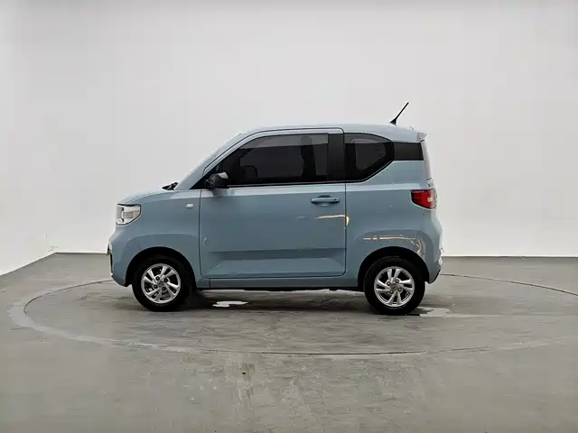 Wuling MINIEV — миниатюра 3