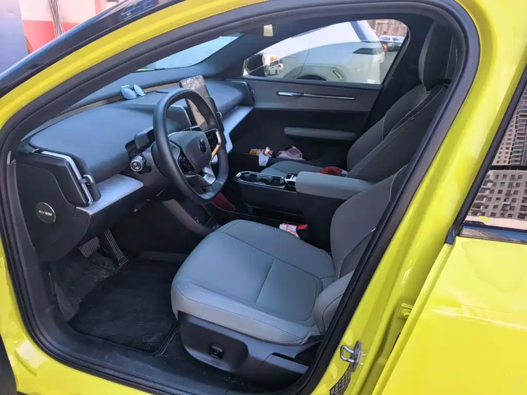 Volvo EX30 — миниатюра 15
