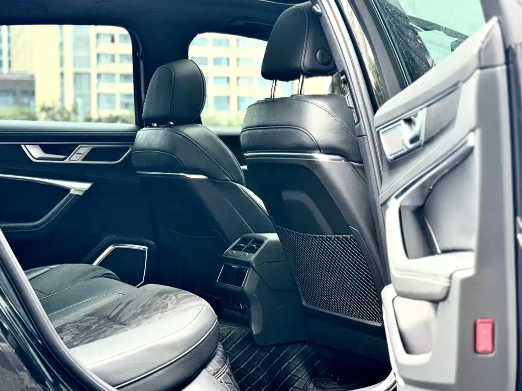 Audi A6L — миниатюра 15