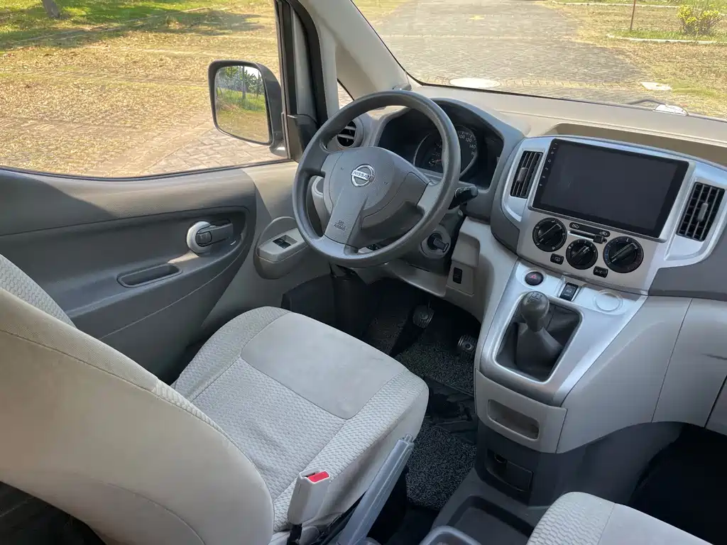 Nissan NV200 — миниатюра 18
