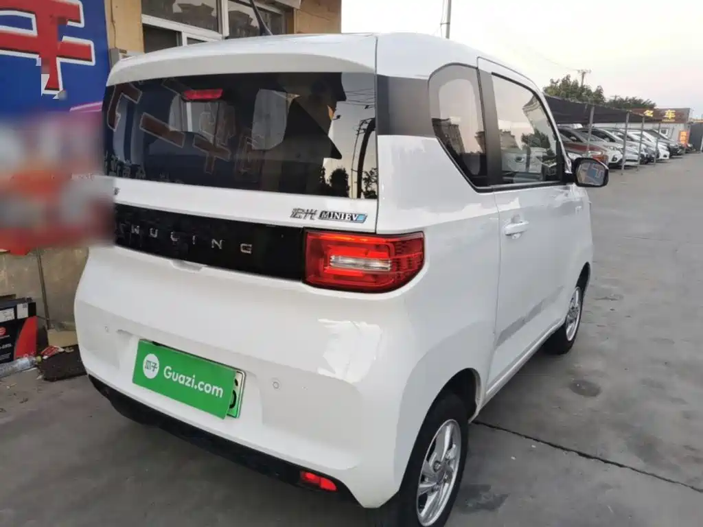 Wuling MINIEV — миниатюра 7