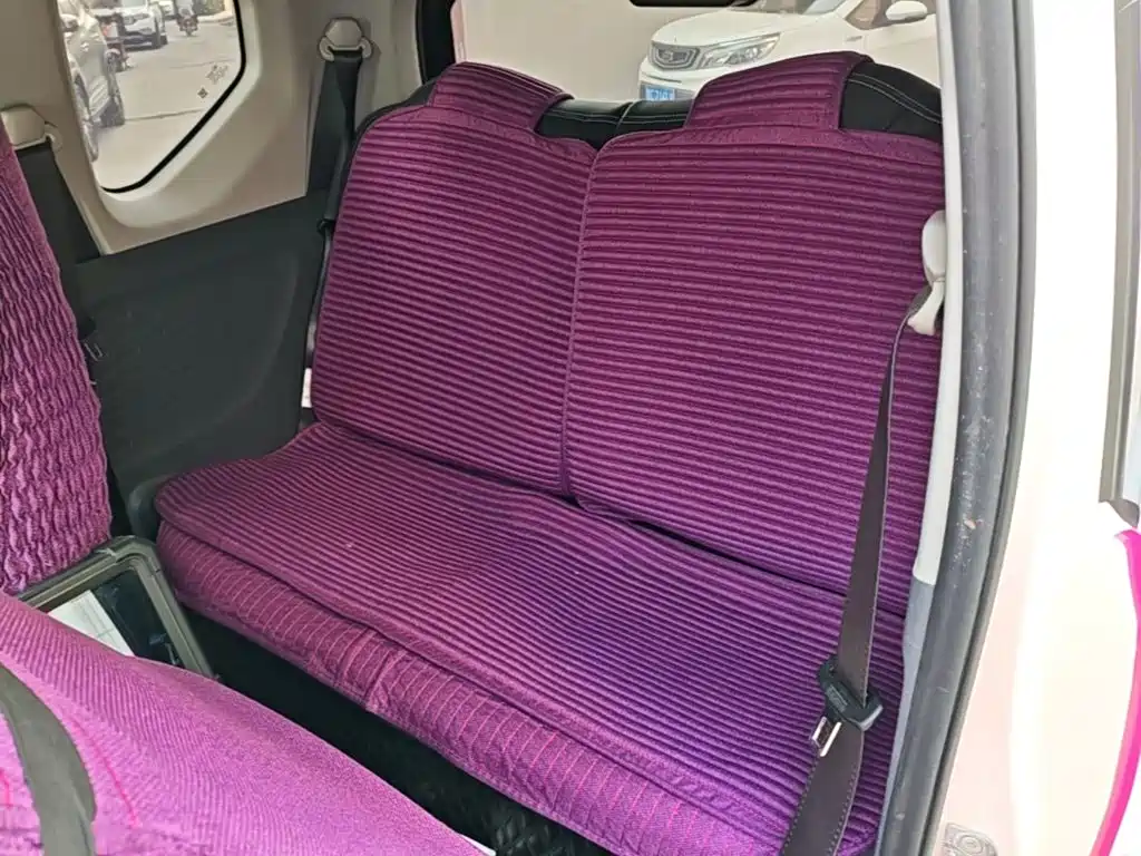 Wuling MINIEV — миниатюра 17