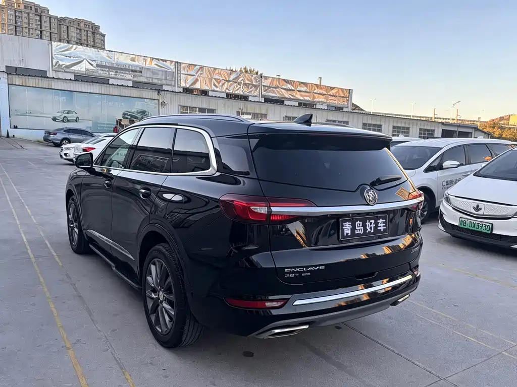 Buick Enclave — миниатюра 7