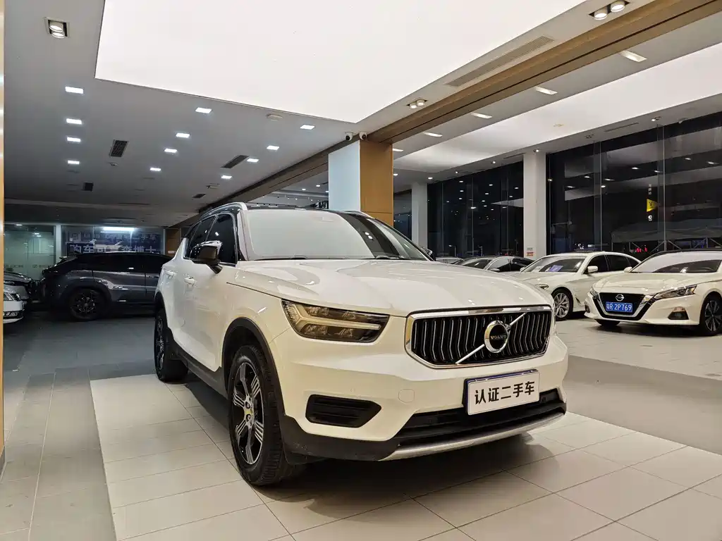Volvo XC40 — миниатюра 4