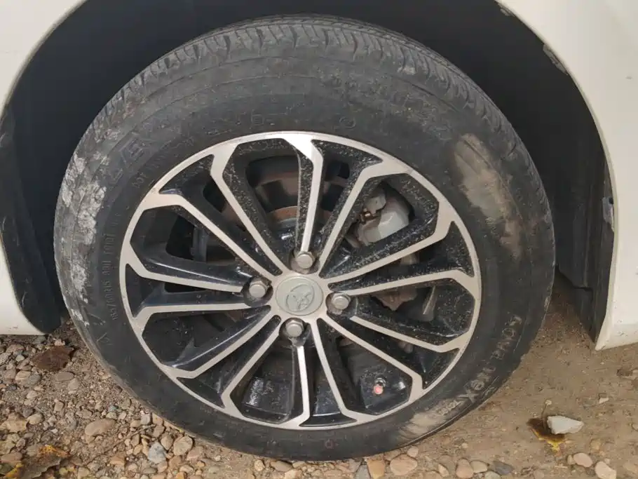 Toyota Yaris L — миниатюра 6