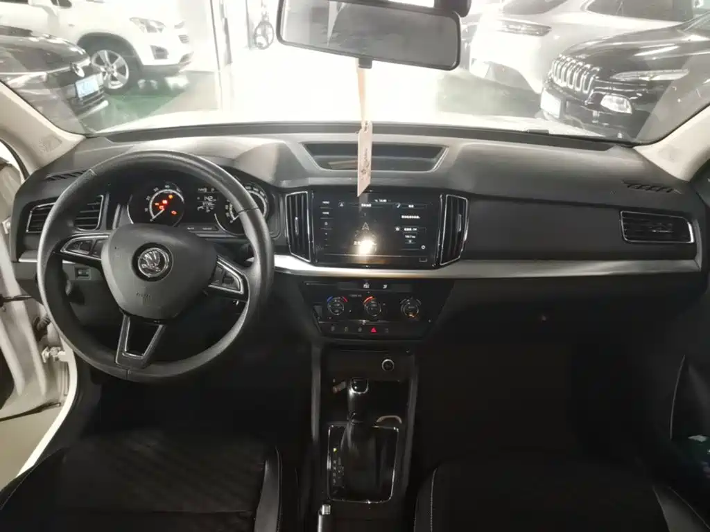 Skoda Kamiq — миниатюра 10