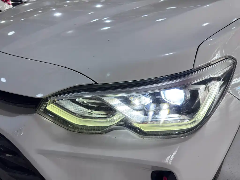 Chevrolet Volando — миниатюра 16
