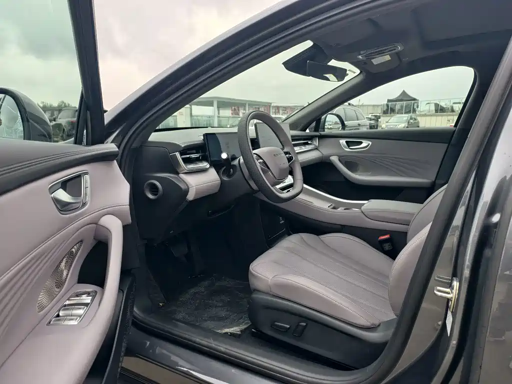 Roewe M7 DMH — миниатюра 8