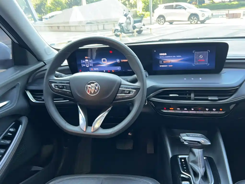 Buick Verano — миниатюра 16