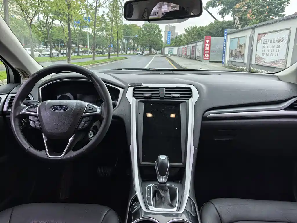 Ford Mondeo — миниатюра 13