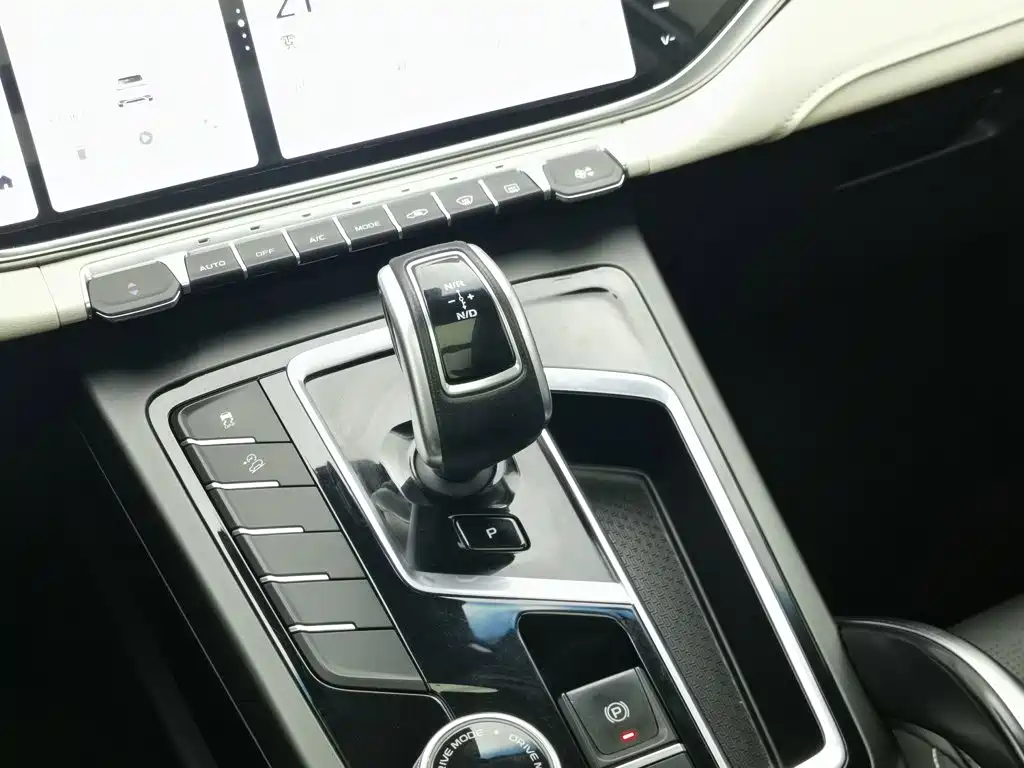 Geely Boyue — миниатюра 13