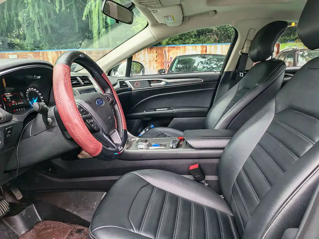 Ford Mondeo — миниатюра 4