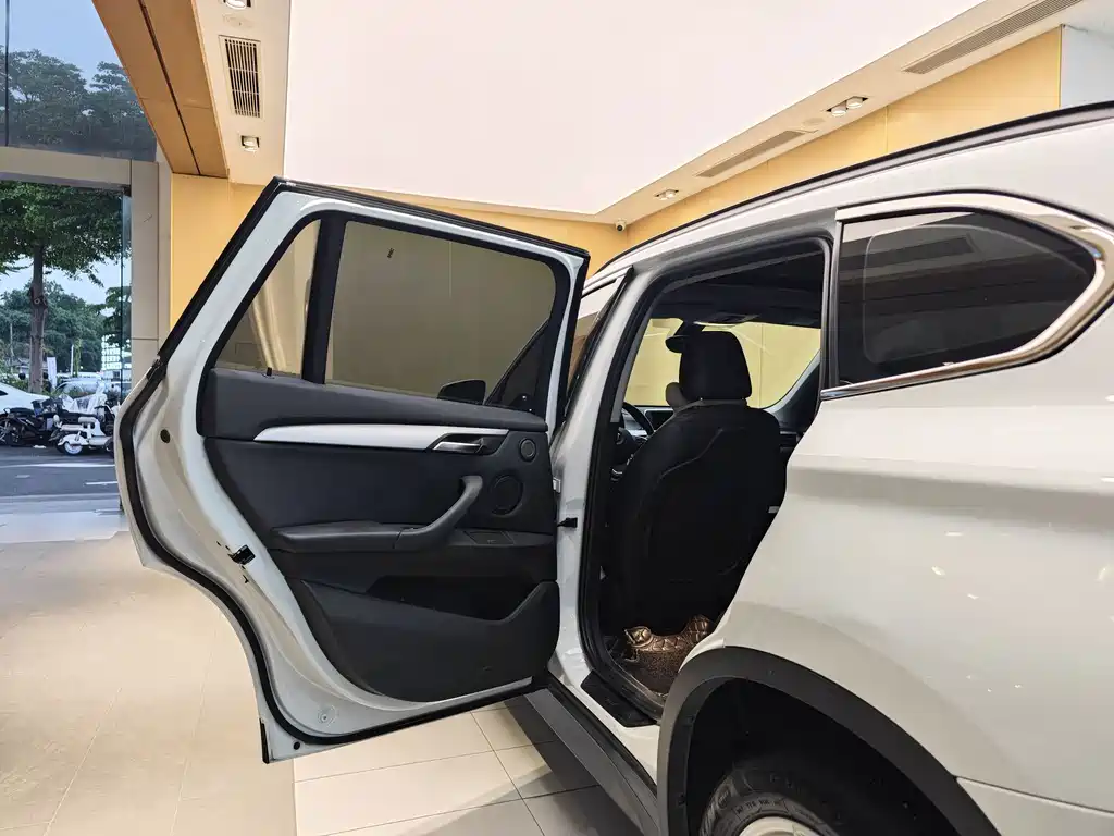 BMW X1 — миниатюра 21