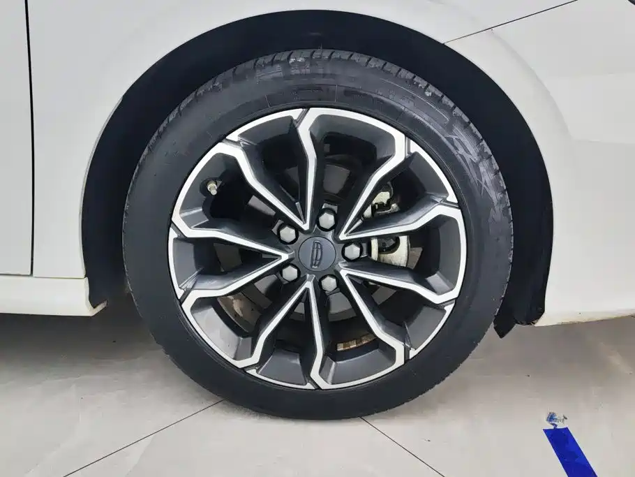 Geely Binrui — миниатюра 6