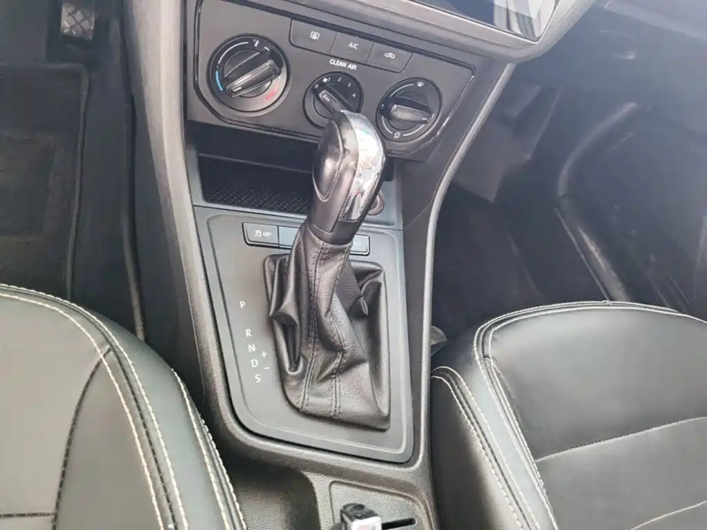 Volkswagen Lavida — миниатюра 14