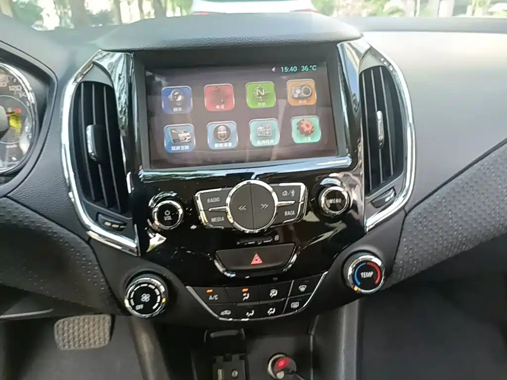 Chevrolet Cruze — миниатюра 13