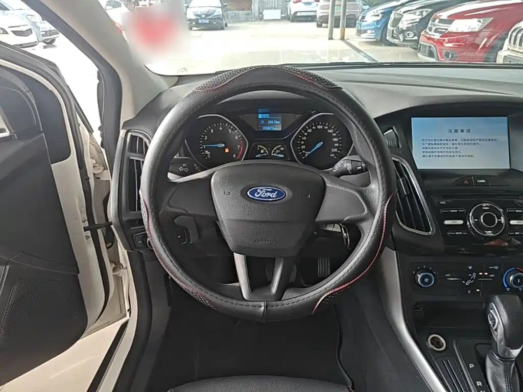Ford Focus — миниатюра 11