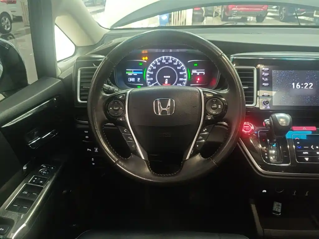 Honda Elysion — миниатюра 11