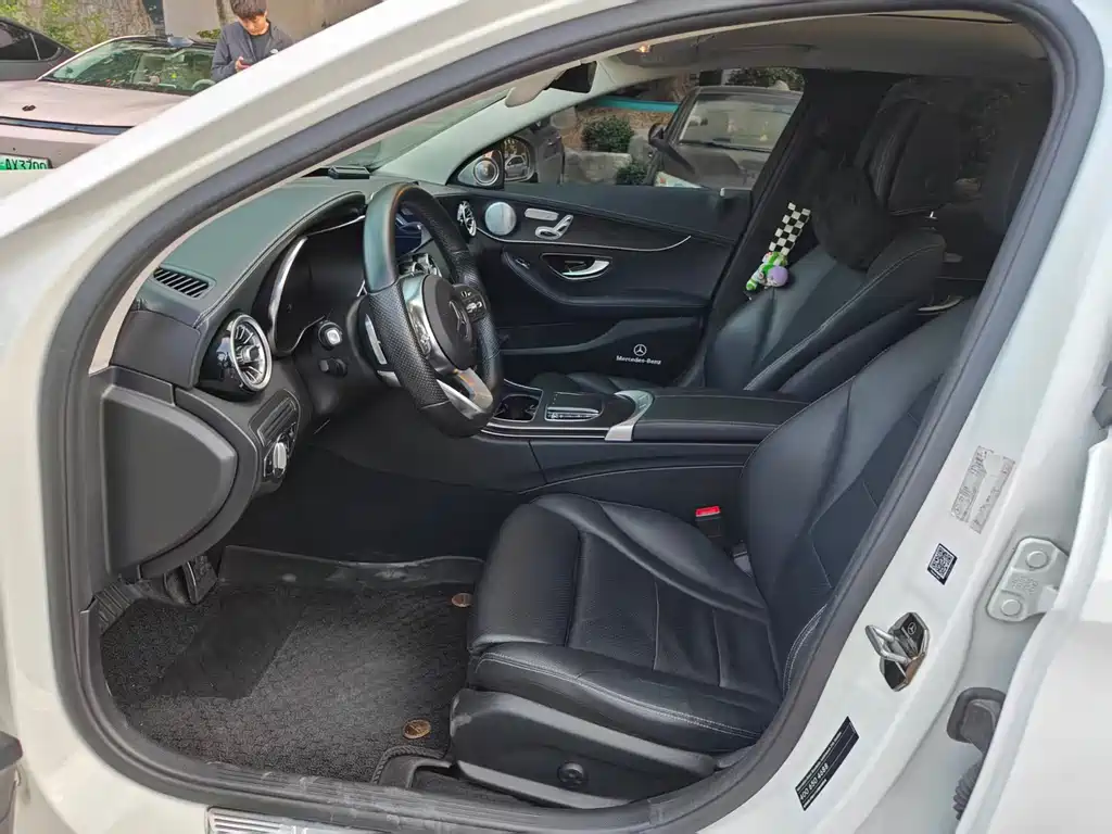 Mercedes-Benz C-Class — миниатюра 14