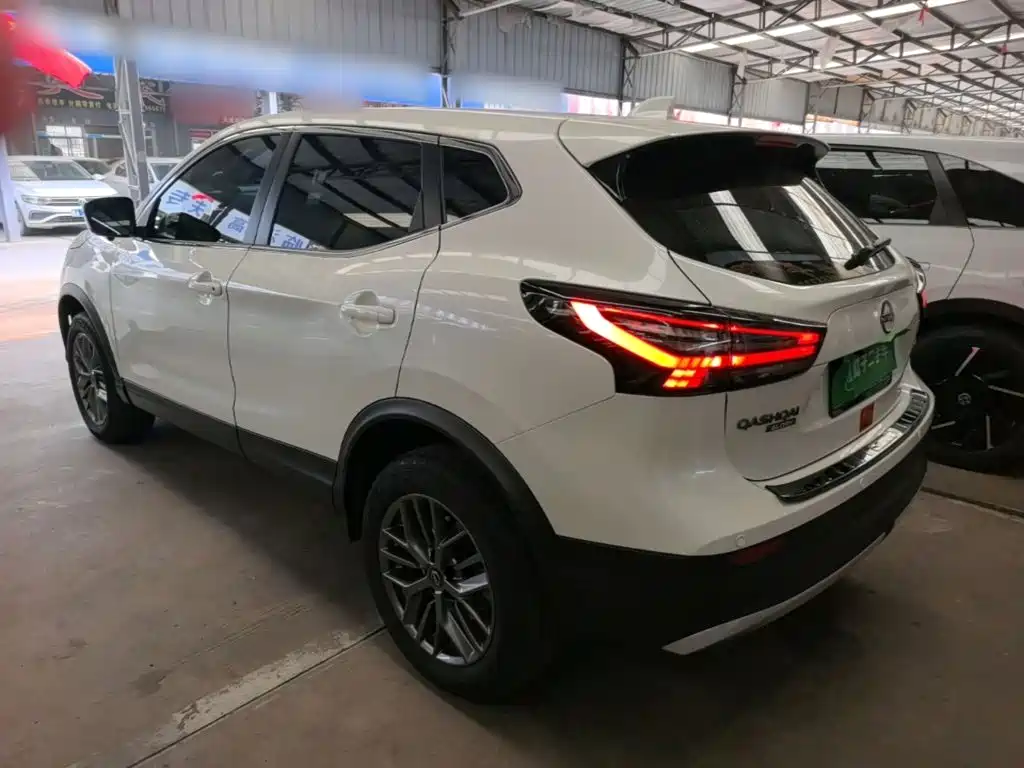 Nissan Qashqai — миниатюра 5