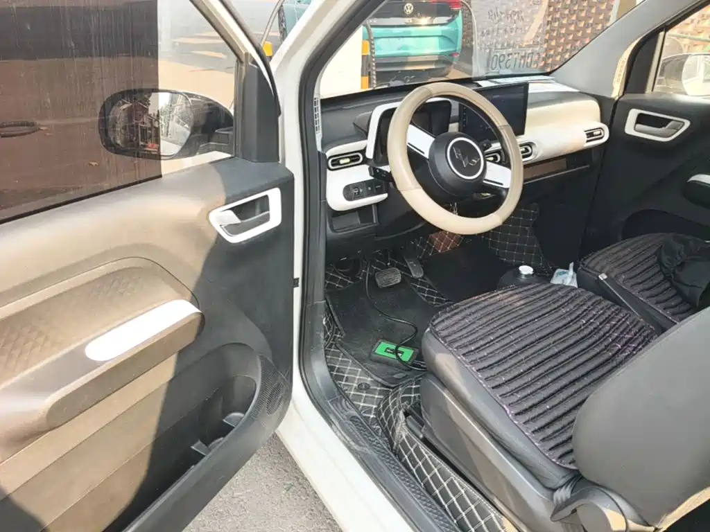 Wuling MINIEV — миниатюра 16