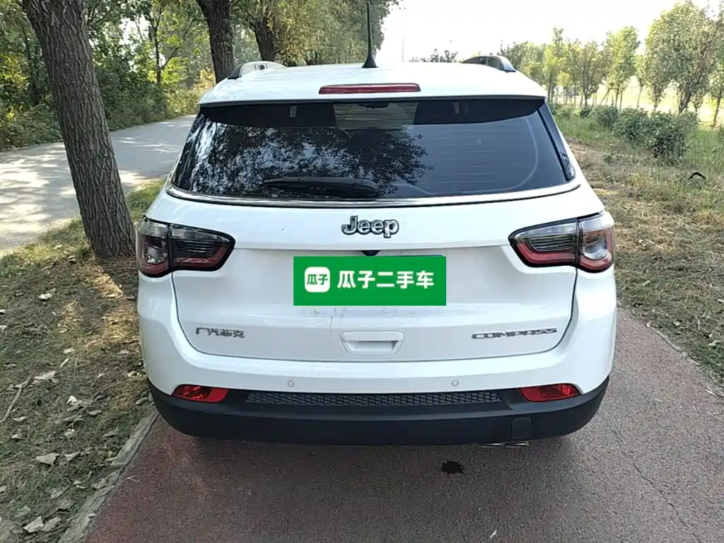 Jeep Compass — миниатюра 6