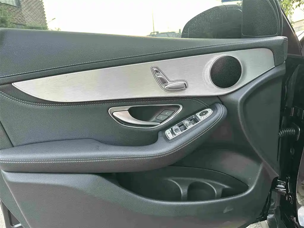 Mercedes-Benz GLC — миниатюра 17