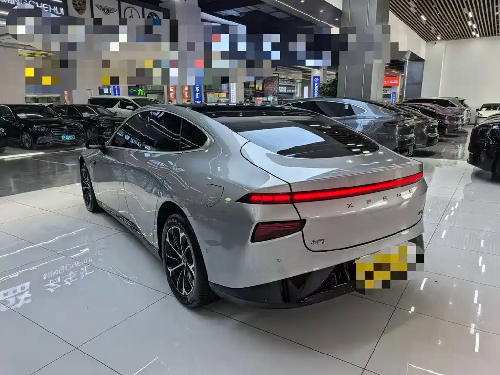 XPeng P7 — миниатюра 16