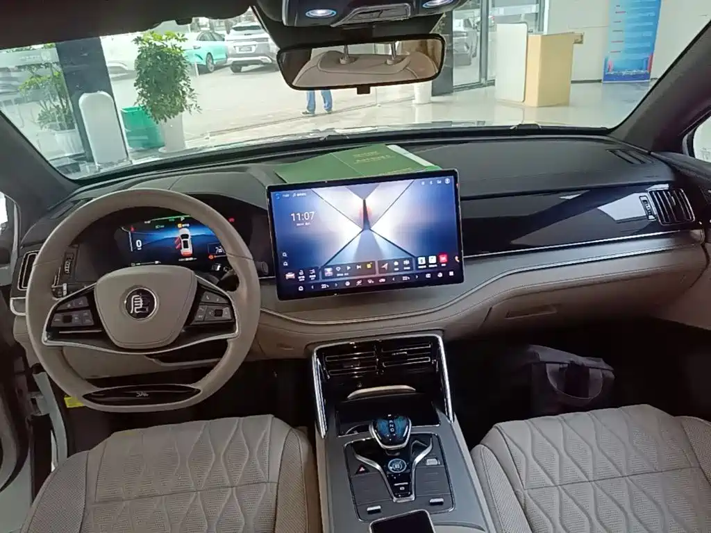 BYD Tang New Energy — миниатюра 10
