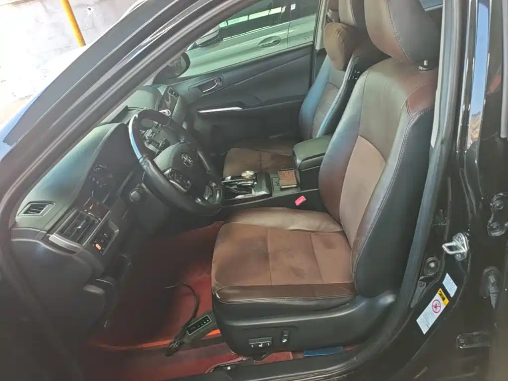 Toyota Camry — миниатюра 15