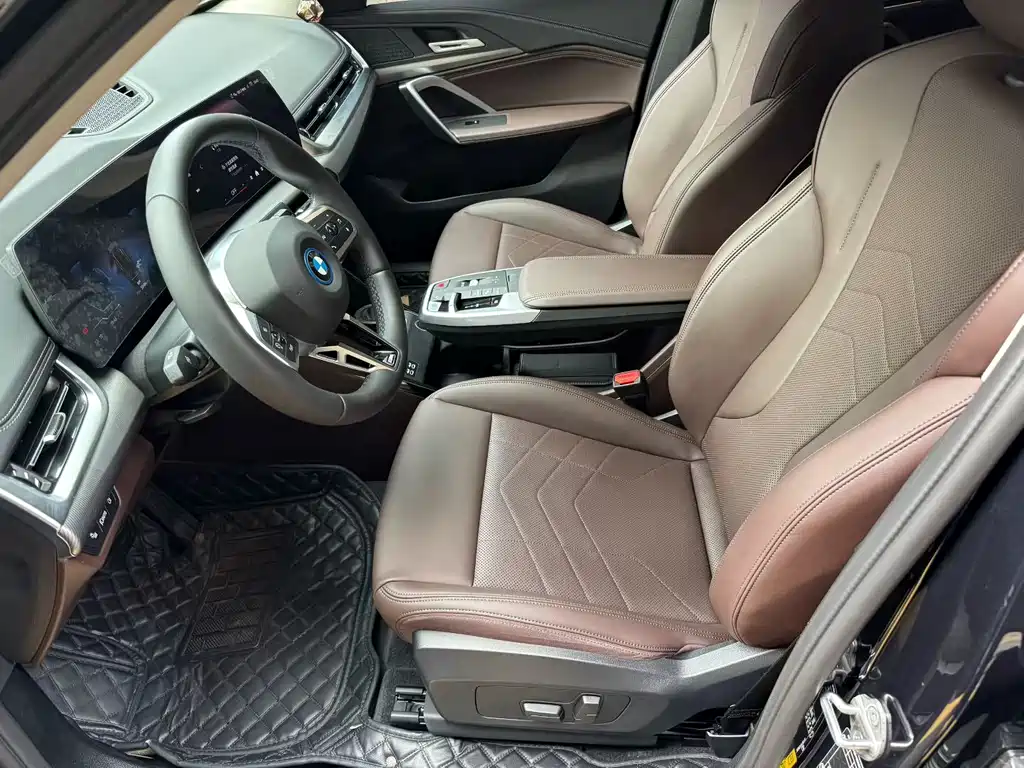 BMW iX1 — миниатюра 5