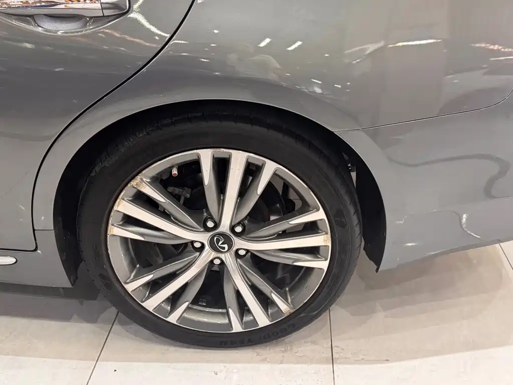 Infiniti Q50L — миниатюра 32
