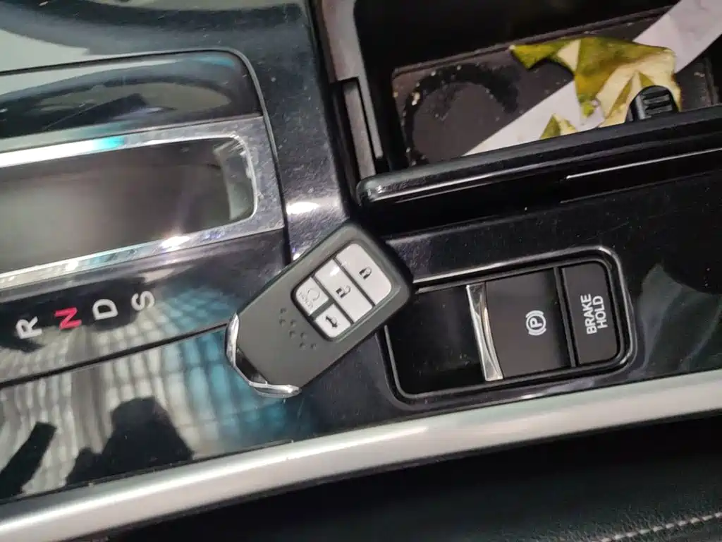 Honda Accord — миниатюра 9
