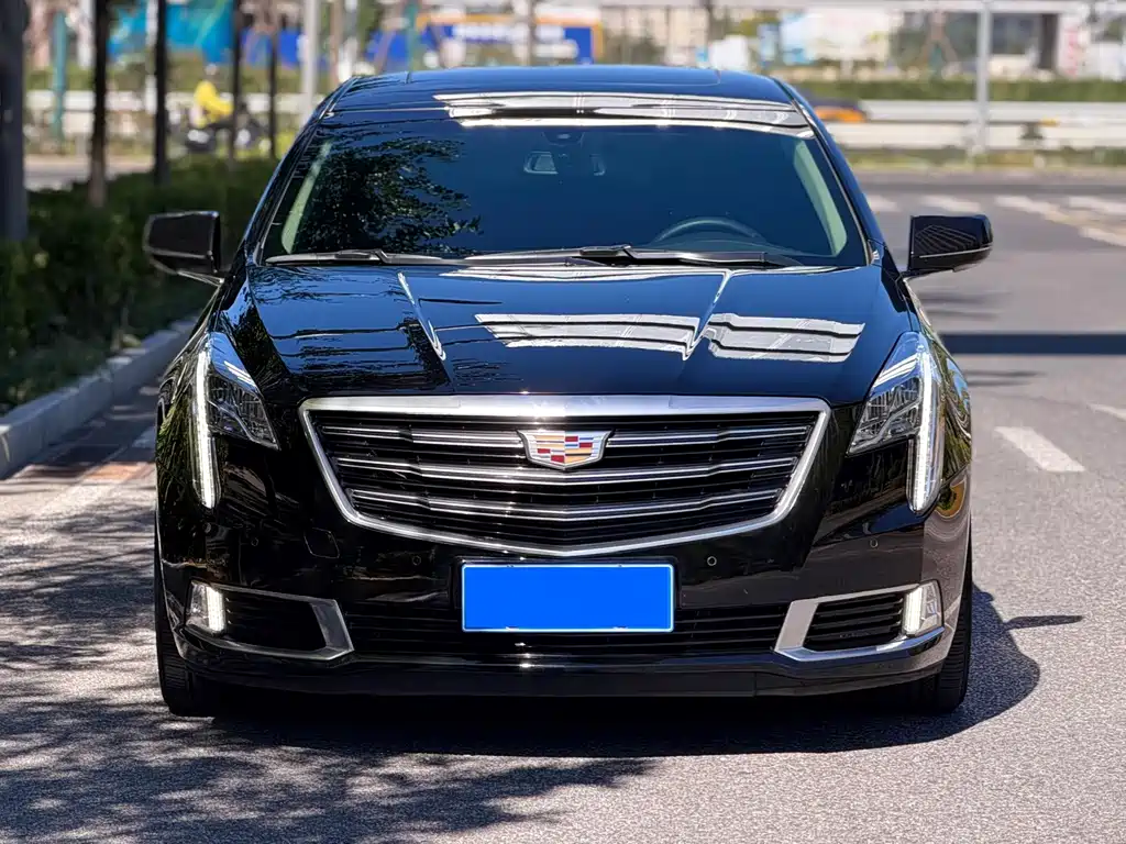 Cadillac XTS — миниатюра 2