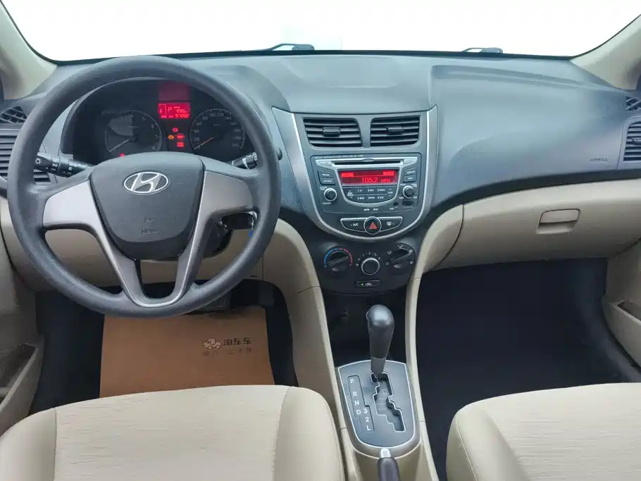 Hyundai Verna — миниатюра 12