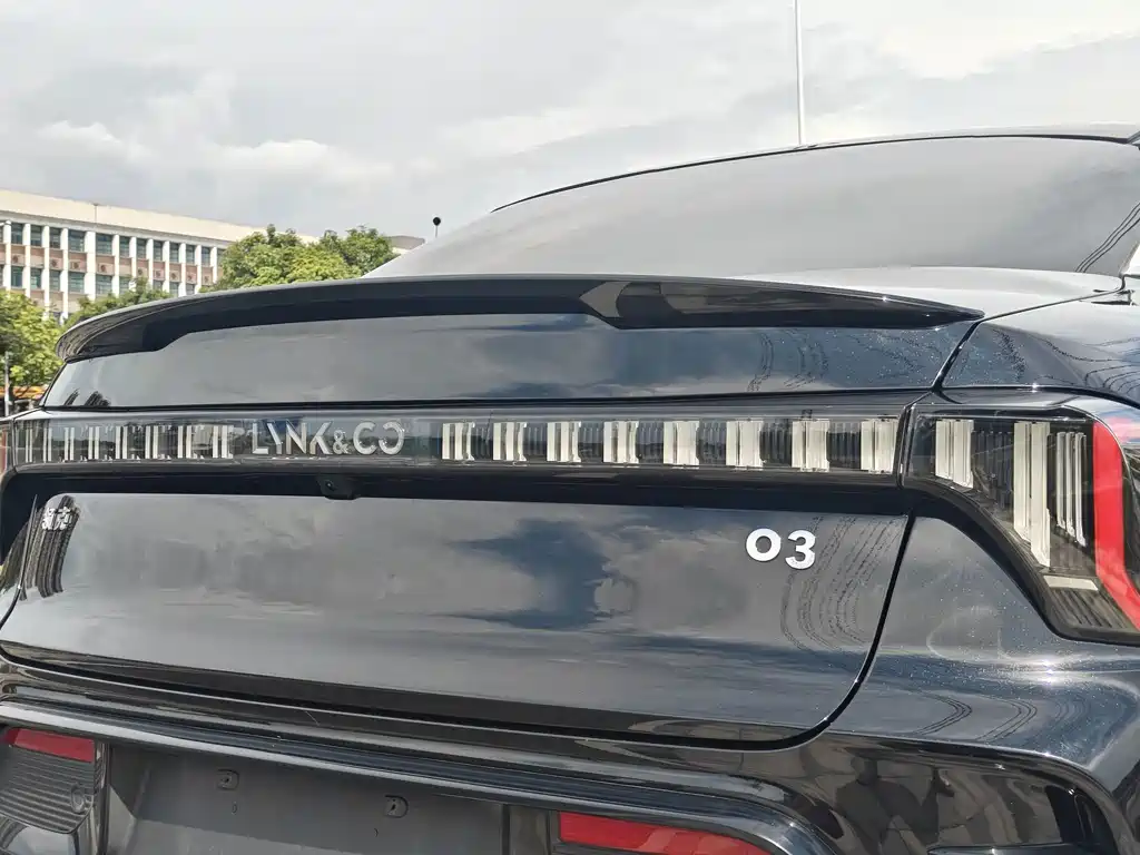 Lynk & Co 03 — миниатюра 30