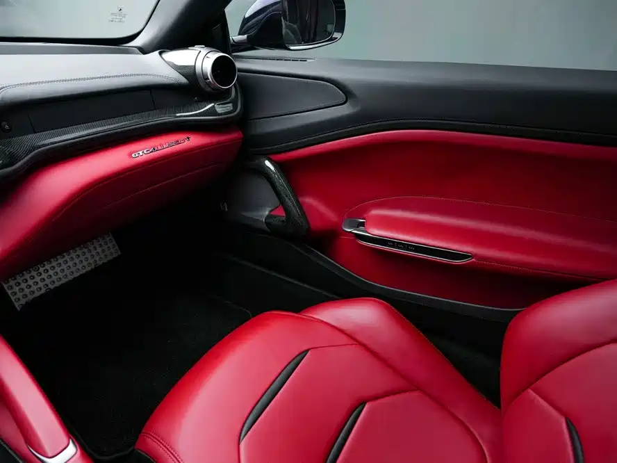 Ferrari GTC4Lusso 3.9T V8, фото 24