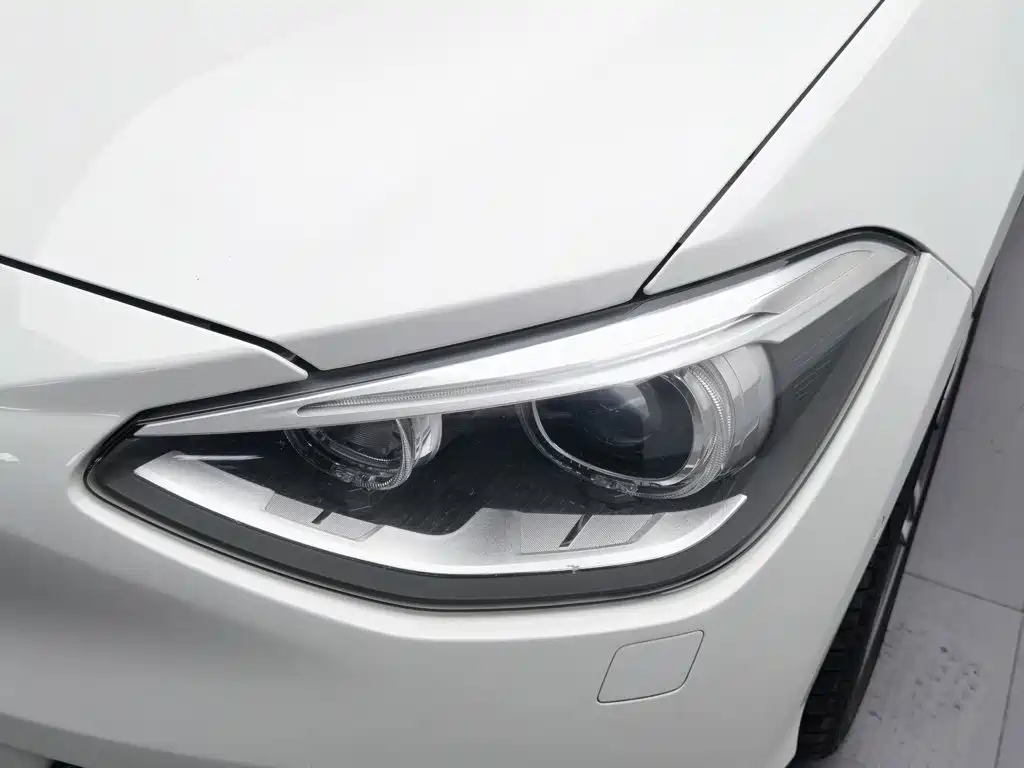BMW 1 Series (Import) — миниатюра 7