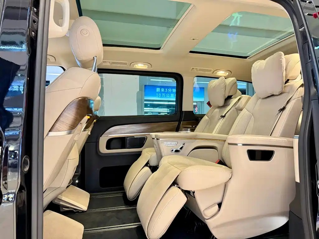 Mercedes-Benz V-Class — миниатюра 10