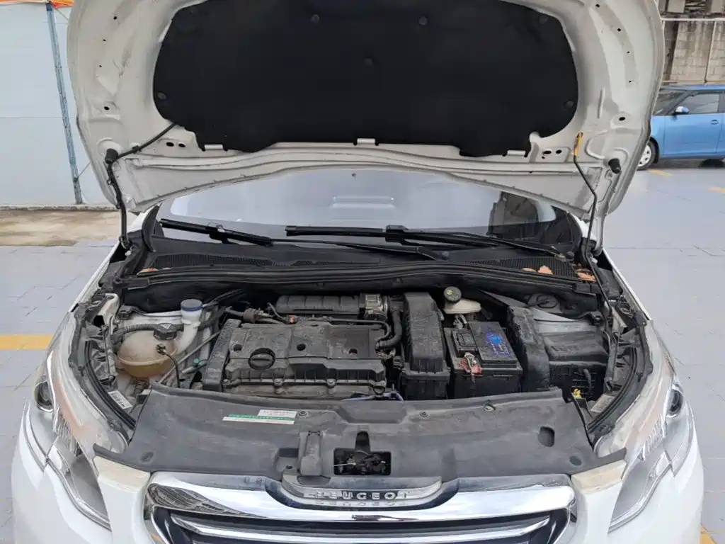 Peugeot 2008 — миниатюра 20