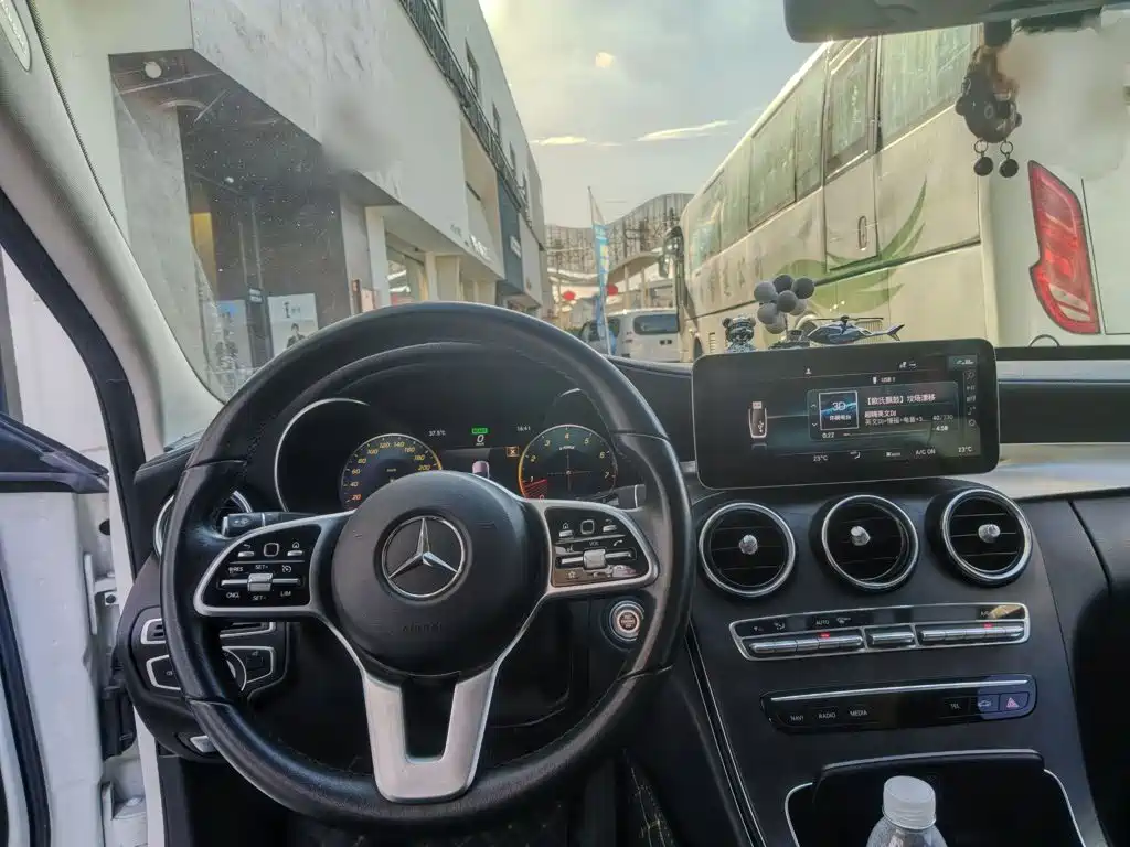 Mercedes-Benz C-Class — миниатюра 3