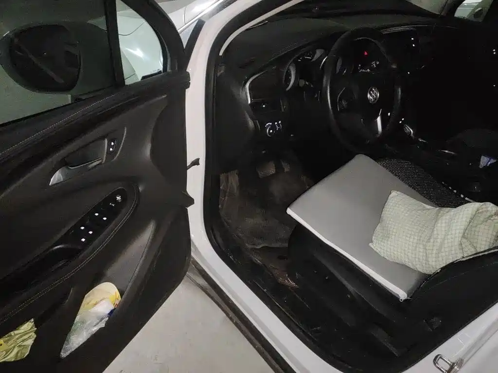 Buick Envision Plus — миниатюра 12