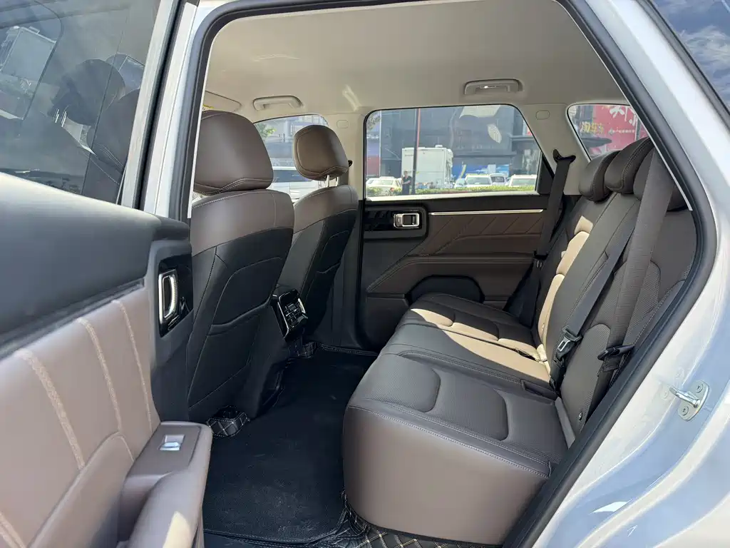 Wuling Xingguang 560 — миниатюра 9