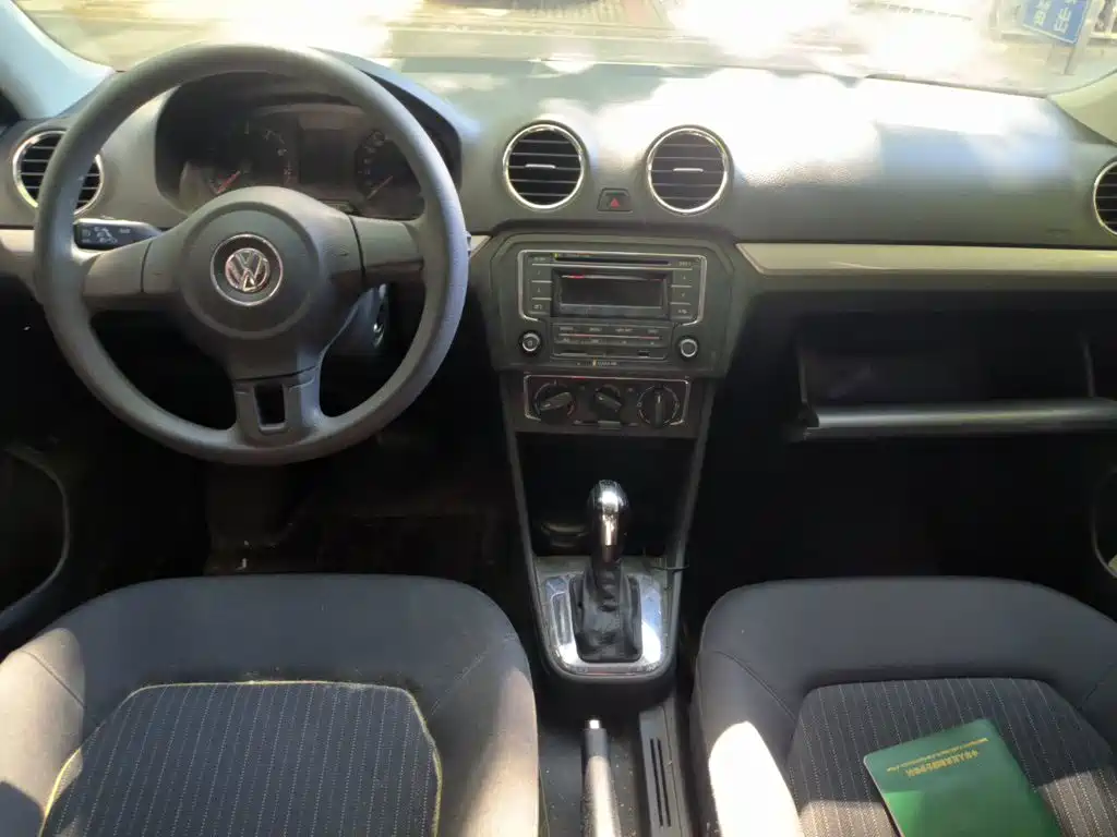 Volkswagen Jetta — миниатюра 10